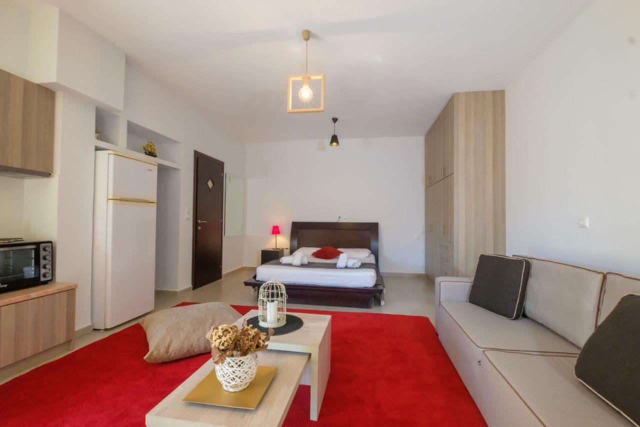 Almyros Aktis Private Garden Apartment Kalamata Exterior photo
